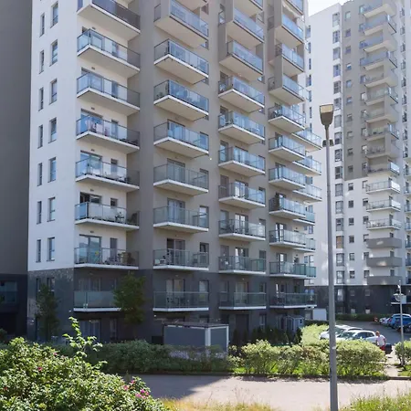 Totu Albatross Towers Apartment *