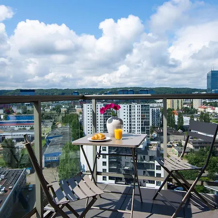 Totu Albatross Towers Apartment